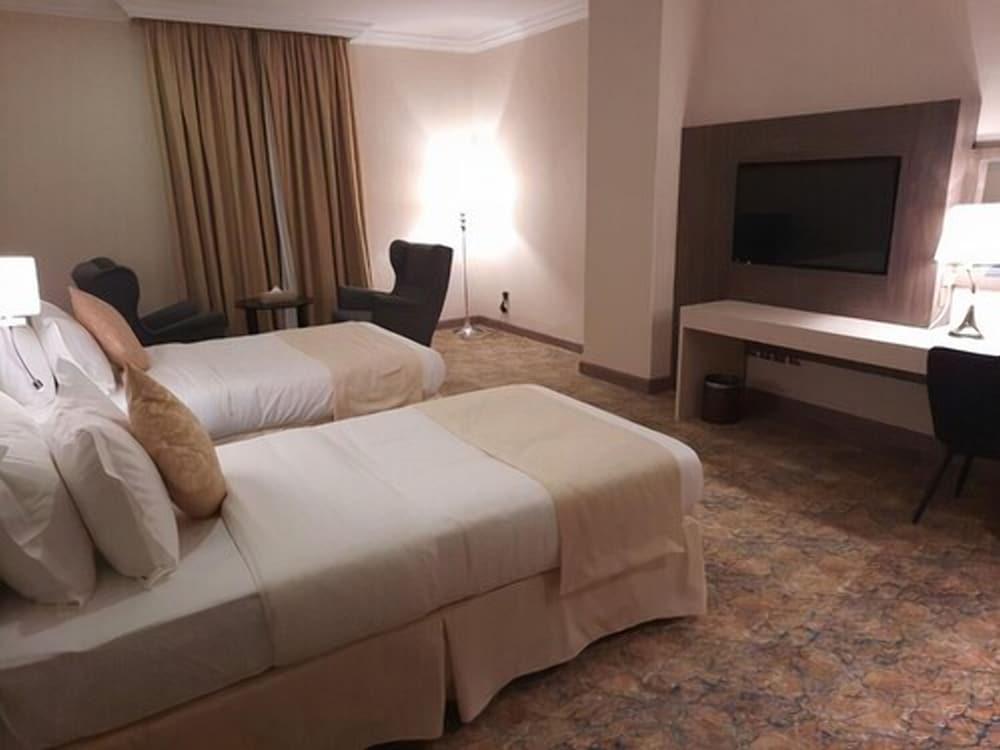 Hayat Al Riyadh Hotel Riade Exterior foto